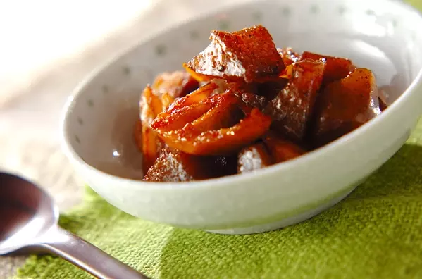 レンコンとコンニャクの炒め煮