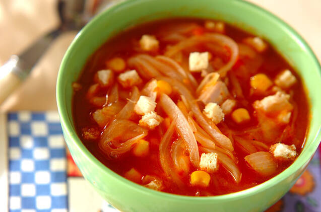 玉ねぎのトマトスープ