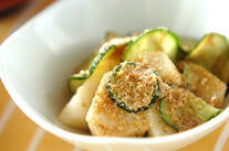 キュウリと梨のゴマ酢和え