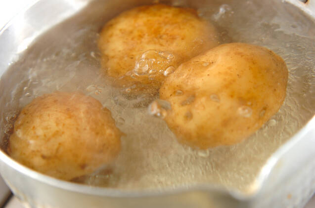 昭和のビーフコロッケの作り方の手順1