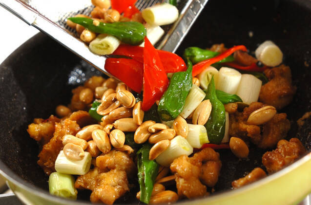 鶏肉とピーナッツの炒め物の作り方の手順8
