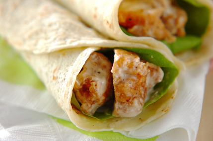 チキングラタンのクレープ包み