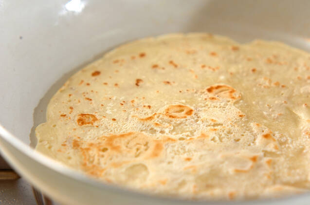 チキングラタンのクレープ包みの作り方の手順2