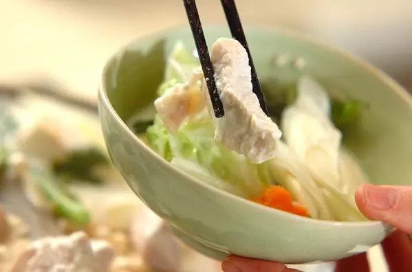 鶏肉と野菜のミルク鍋の作り方3