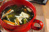 ワカメとエノキの中華スープの作り方の手順