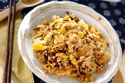 佃煮昆布の和風チャーハン