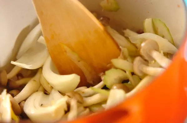 チキンのハーブトマト煮の作り方2