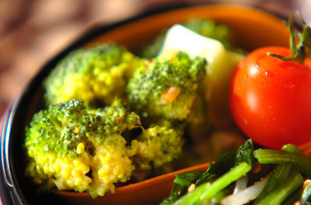 ブロッコリーのチリマヨ和え