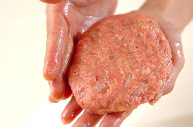 ぞうさんハンバーグの作り方の手順4