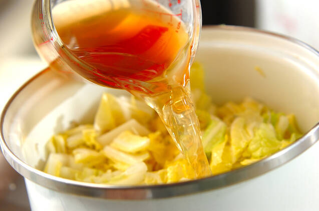 白菜とジャコのスープ煮の作り方の手順3