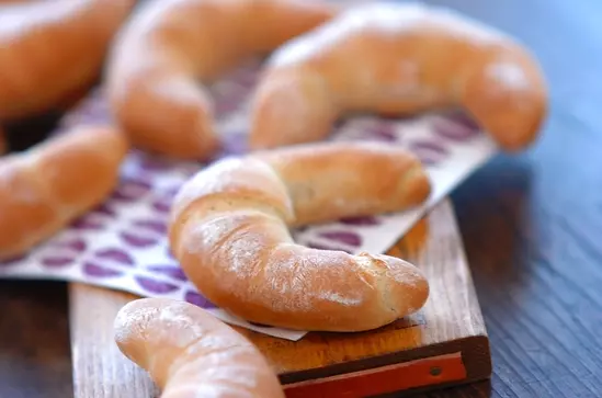 そば粉の三日月ロール レシピ 作り方 E レシピ 料理のプロが作る簡単レシピ そば粉の三日月ロール レシピ 作り方 E レシピ 料理のプロが作る簡単レシピ