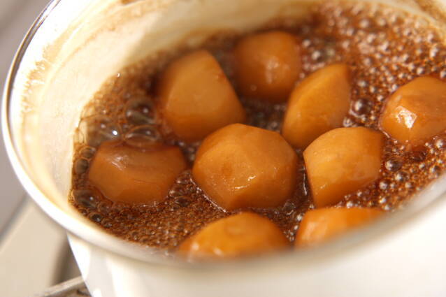 里芋の煮っころがしの作り方の手順2