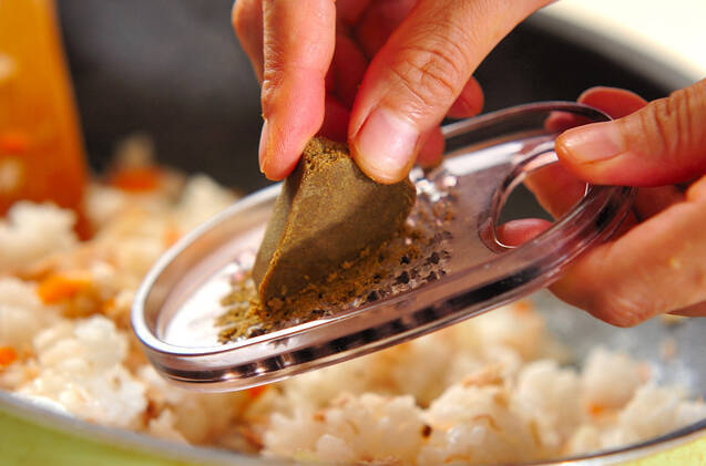 カレーチャーハンの作り方の手順3