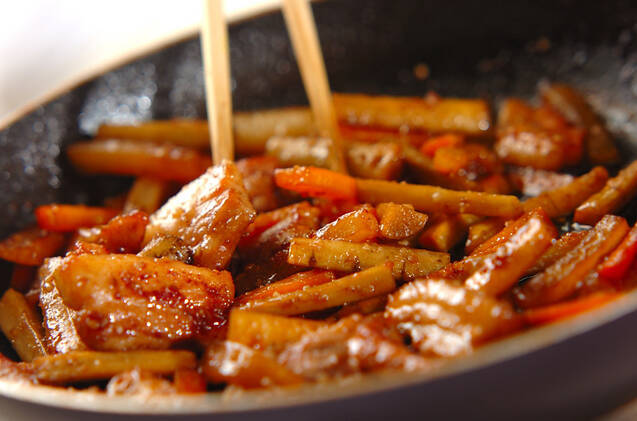 豚肉と根菜の甘辛炒め煮の作り方の手順4
