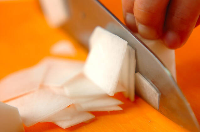 カブのサラダの作り方の手順1