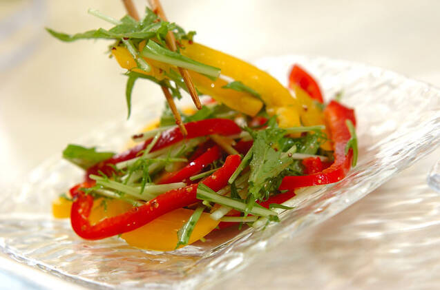 パプリカと粒マスタードドレッシングのサラダの作り方の手順2