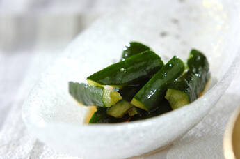 たたきキュウリの即席漬け