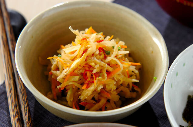 切干し大根と油揚げの煮物