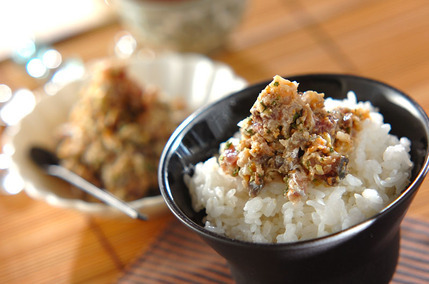 アジの梅なめろう丼