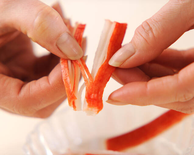 カニ風みそ汁の作り方の手順1