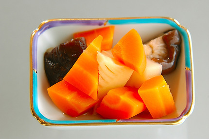 ニンジンとタケノコの煮物