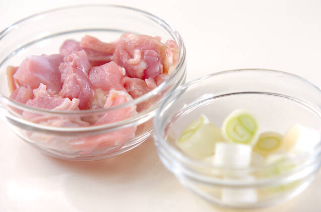 鶏肉のお吸い物の作り方の手順1