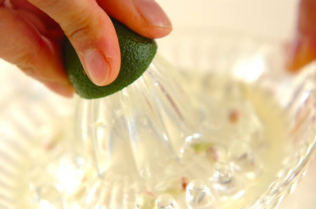 スダチジュースの作り方の手順2