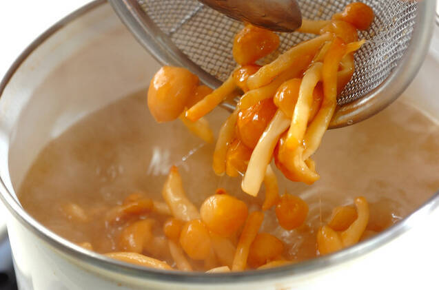 ナメコのみそ汁の作り方の手順4