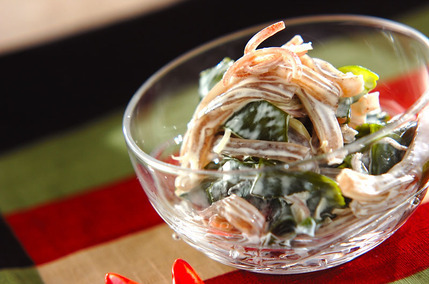 ワカメとコンニャクのワサビマヨ和え