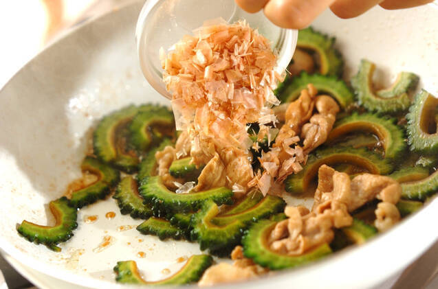 豚とゴーヤのおかか炒めの作り方の手順3