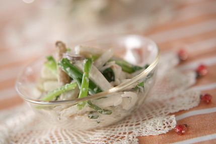 キノコとゴボウのサラダ