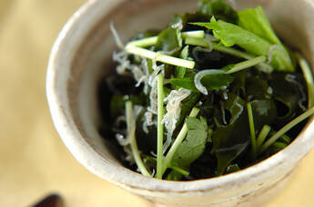 ジャコとワカメの酢の物