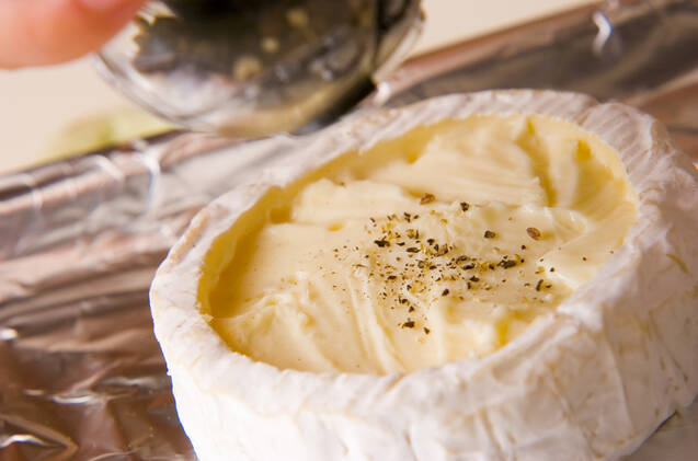 カマンベールフォンデュの作り方の手順2