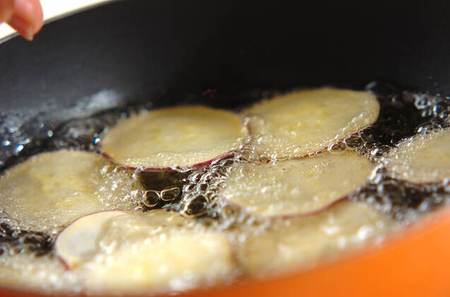 おさつチップメープル風味の作り方の手順3