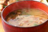 ナメコと豆腐のみそ汁