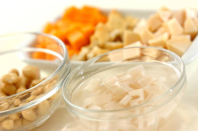 大豆の五目煮の作り方の手順1