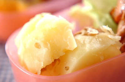 ツナとジャガイモの甘辛煮 副菜 レシピ 作り方 E レシピ 料理のプロが作る簡単レシピ