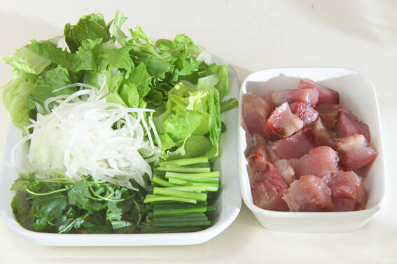 カツオのおろしサラダの作り方の手順1