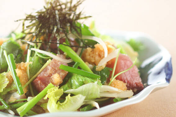 カツオのおろしサラダ