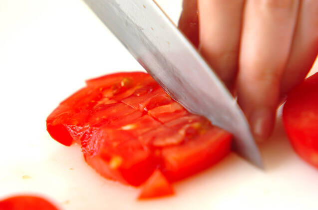 アジとトマトのアジアンサラダの作り方の手順1