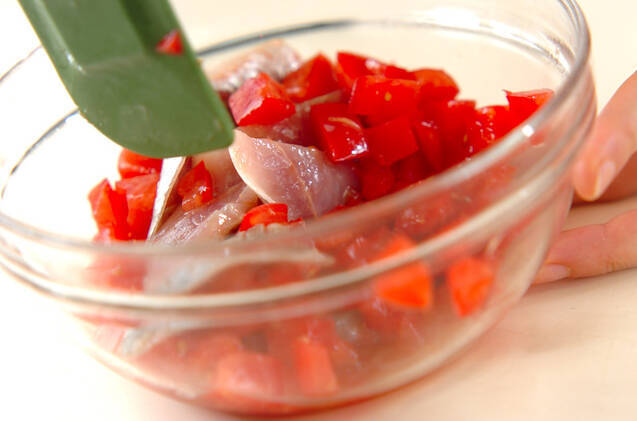 アジとトマトのアジアンサラダの作り方の手順4