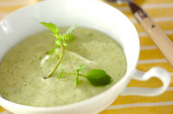 クレソンのソイポタージュ