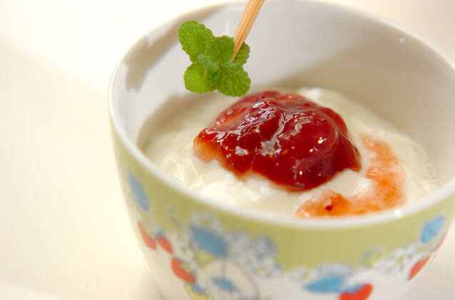 イチゴジャムヨーグルトの作り方の手順2