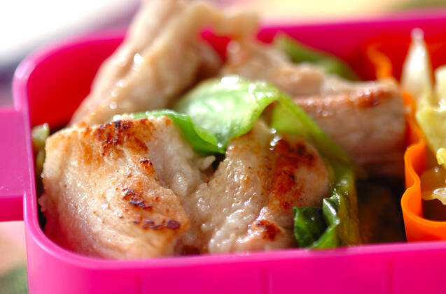 レタスと豚バラ肉の炒め物