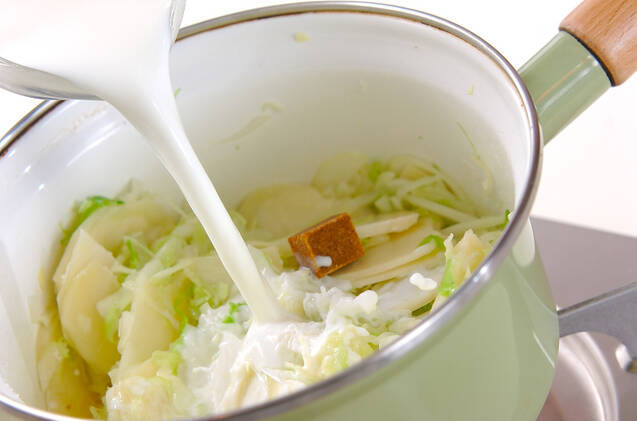 キャベツの白いスープの作り方の手順5
