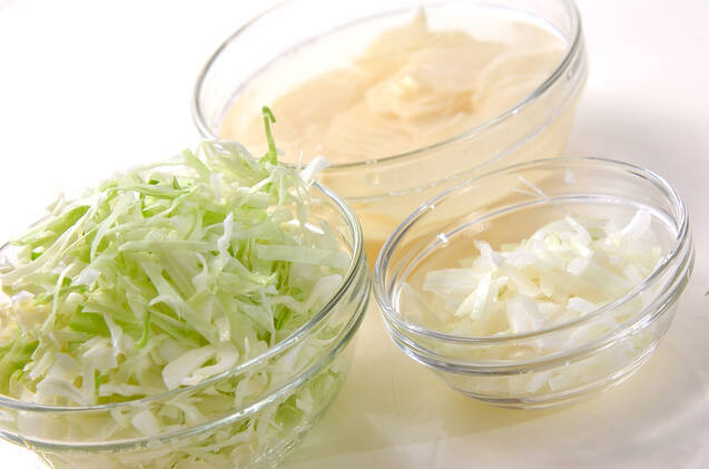 キャベツの白いスープの作り方の手順1