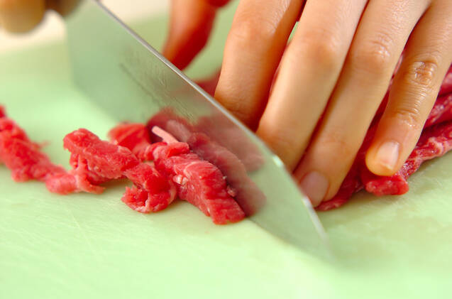 簡単焼き肉チャーハンの作り方の手順1