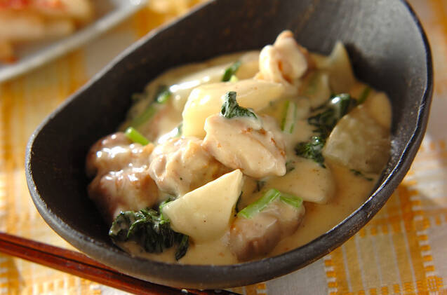 主食からおつまみまで！鶏肉と小松菜を使った簡単レシピ12選の画像