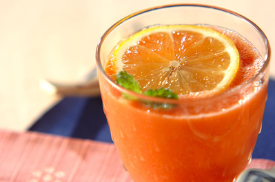 トマトパインジュースのレシピ 作り方 E レシピ 料理のプロが作る簡単レシピ