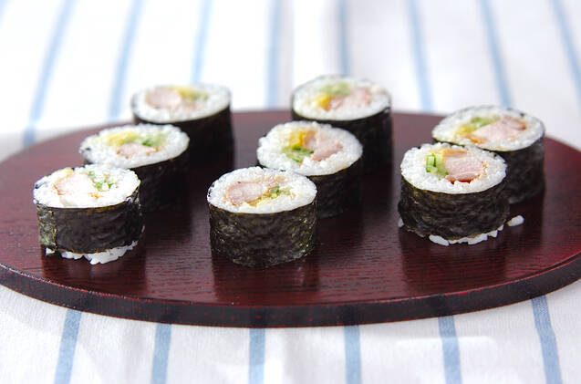太巻き寿司のレシピ21選。みんな大好きな味が大集合！の画像